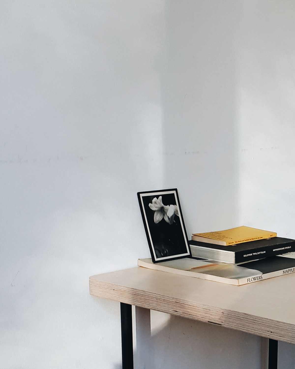 UL side table