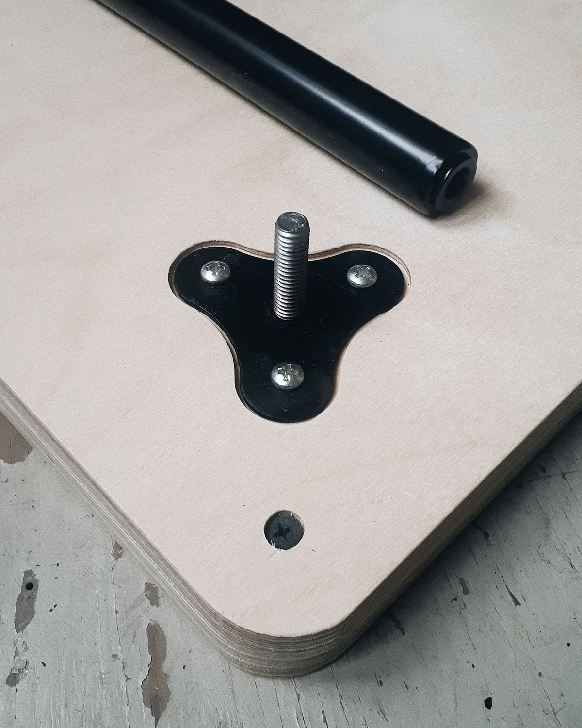 UL side table