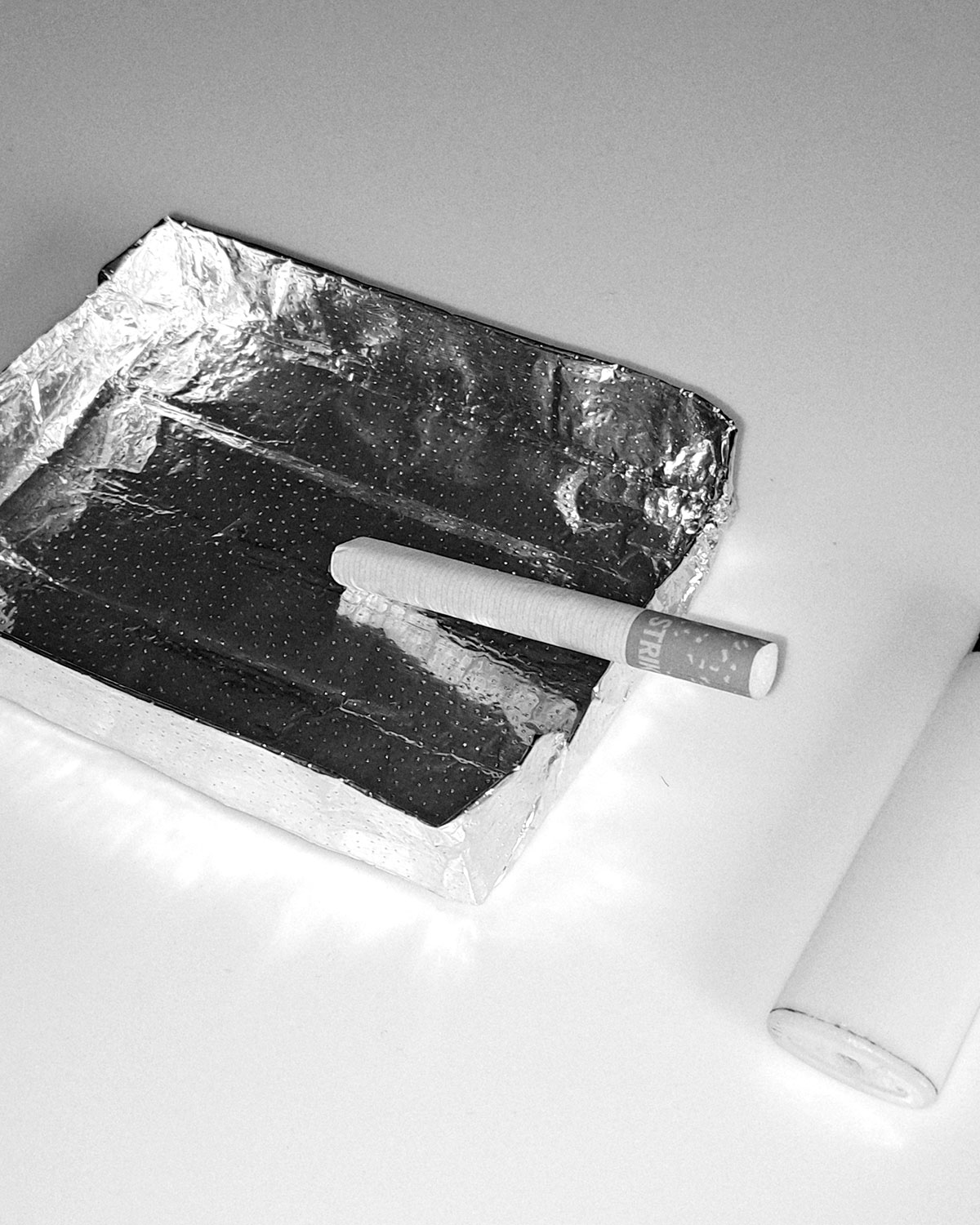 Aluminum foil ashtray